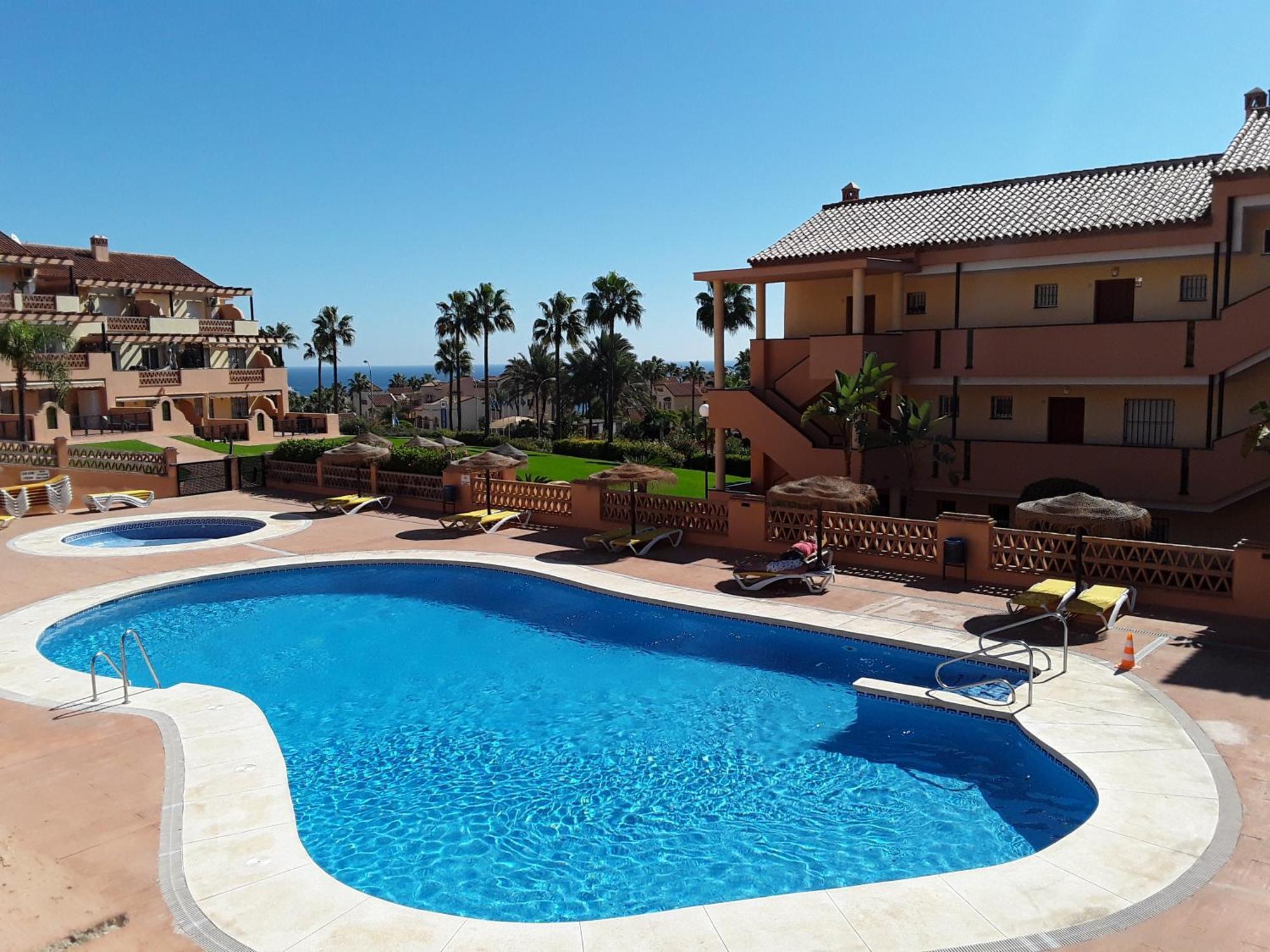 Whydhand Resorts Apartments ,Pools And Lovely Terrace ฟูเอนฮิโรลา ภายนอก รูปภาพ